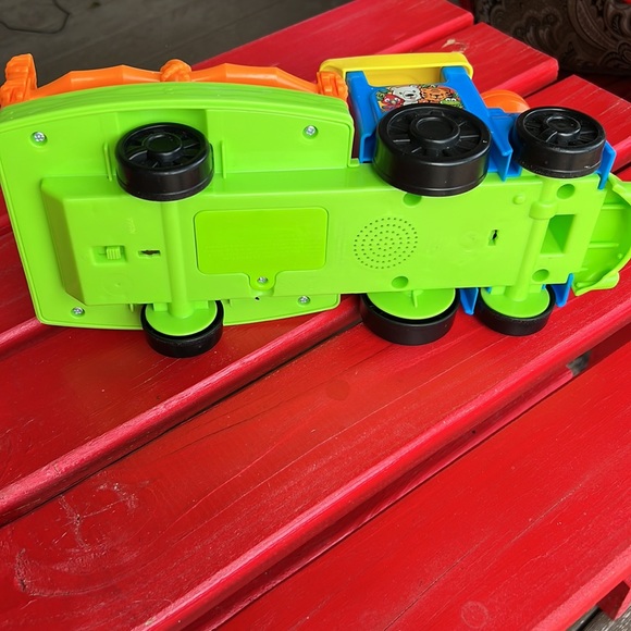 Fisher Price Little People Choo Choo Zoo train - Picture 5 of 5